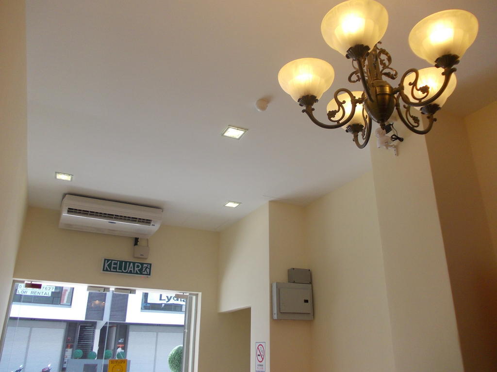 Dream Inn Hotel Bandar Mahkota Cheras Buitenkant foto